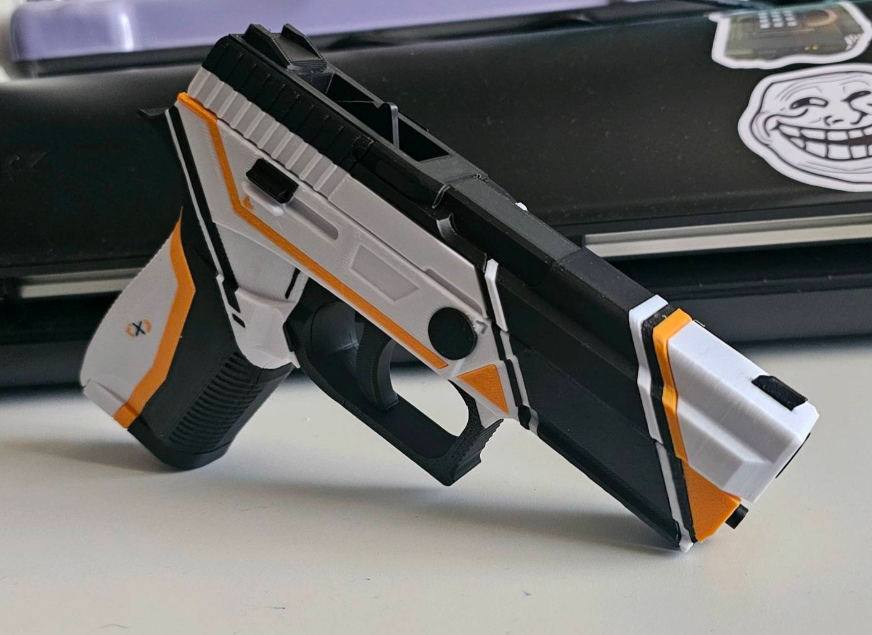 Pistol de Jucarie cu Design Futurist, Alb/Negru/Portocaliu, Plastic PLA