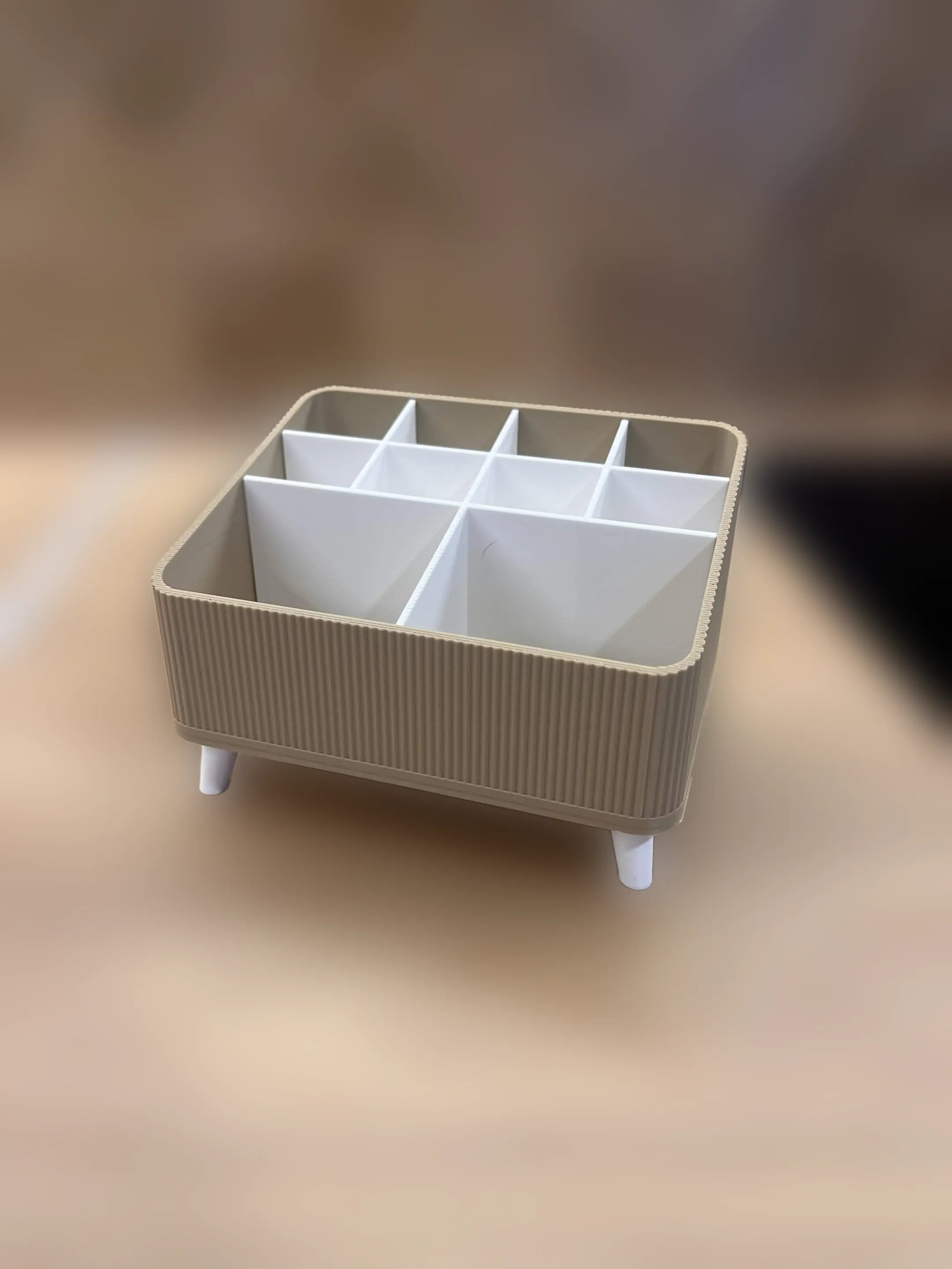 Organizator birou 13x10x7 cm