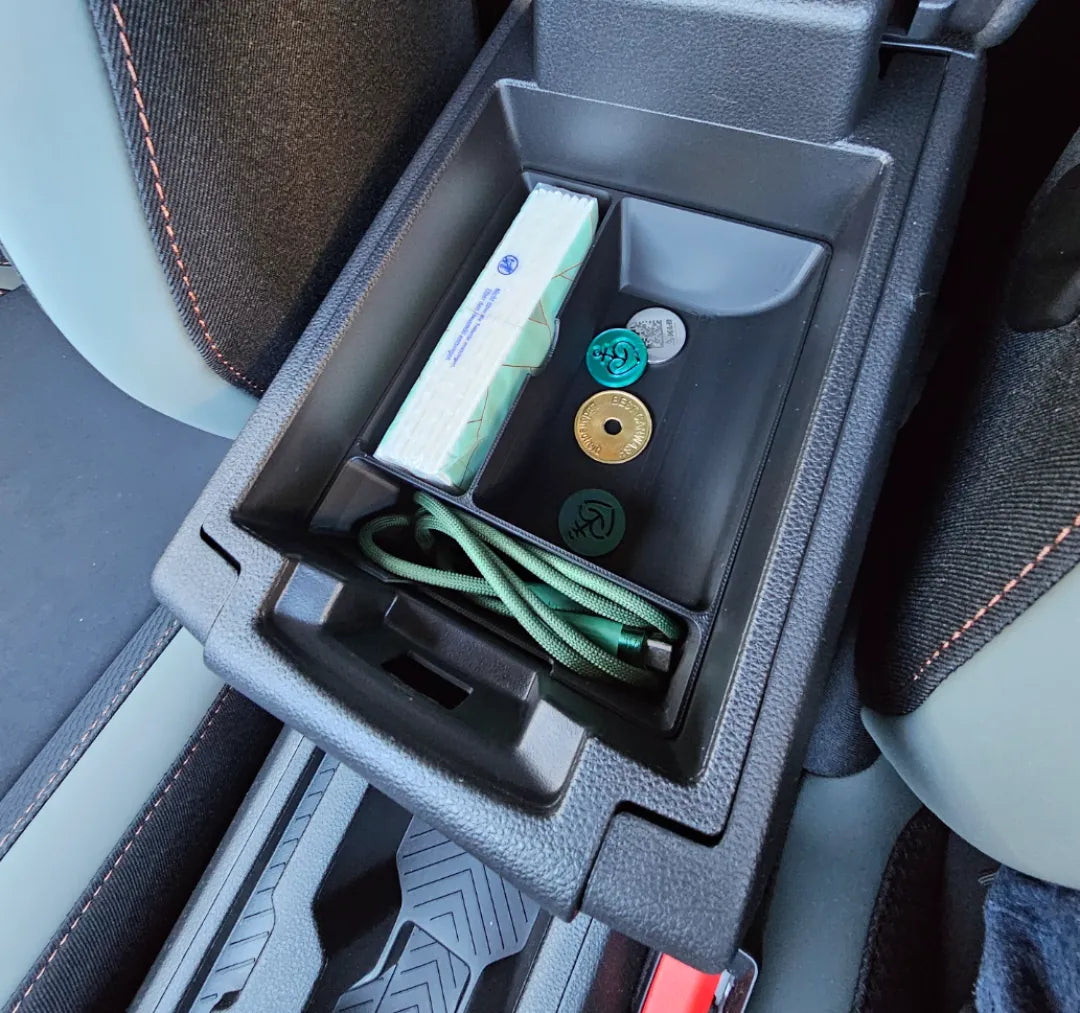 Organizator Cotieră Dacia Duster III (2024), Printat 3D, cu Compartimente pentru Accesorii