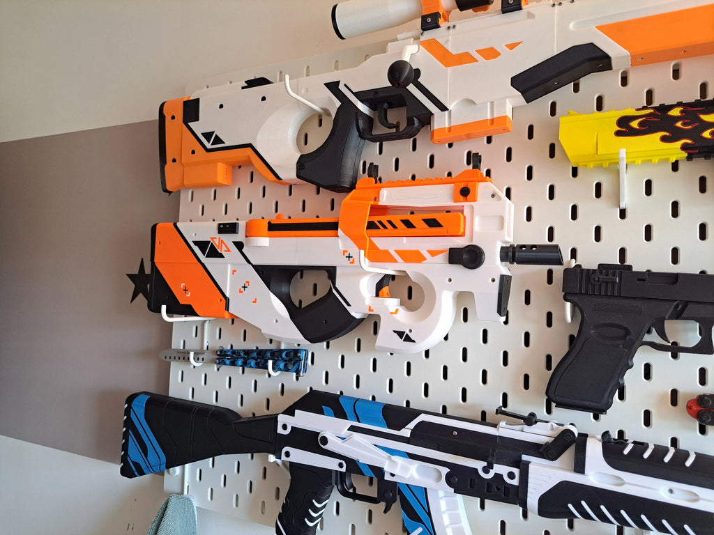Mitraliera P90 Asiimov, replica realista, 56 cm, Counter Strike 2, CS GO, mecanism propulsat elastice pana la 15m