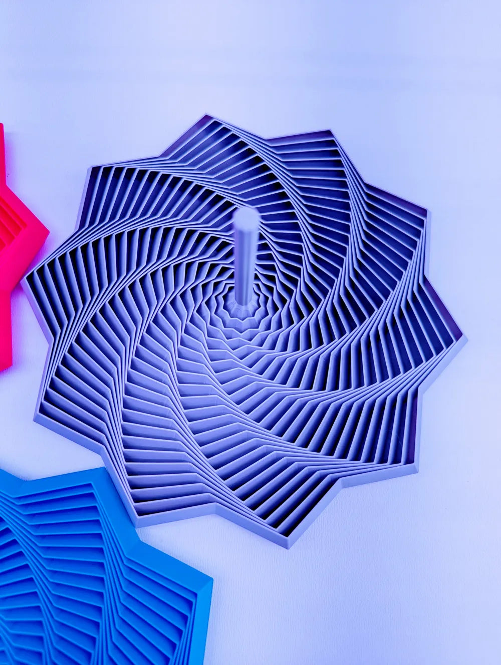 Stele pliabile, printate 3D, din material PLA