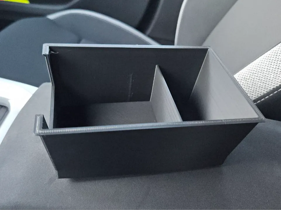 Organizator Cotieră Dacia Bigster 155, Printat 3D din PLA Negru, cu Compartimente