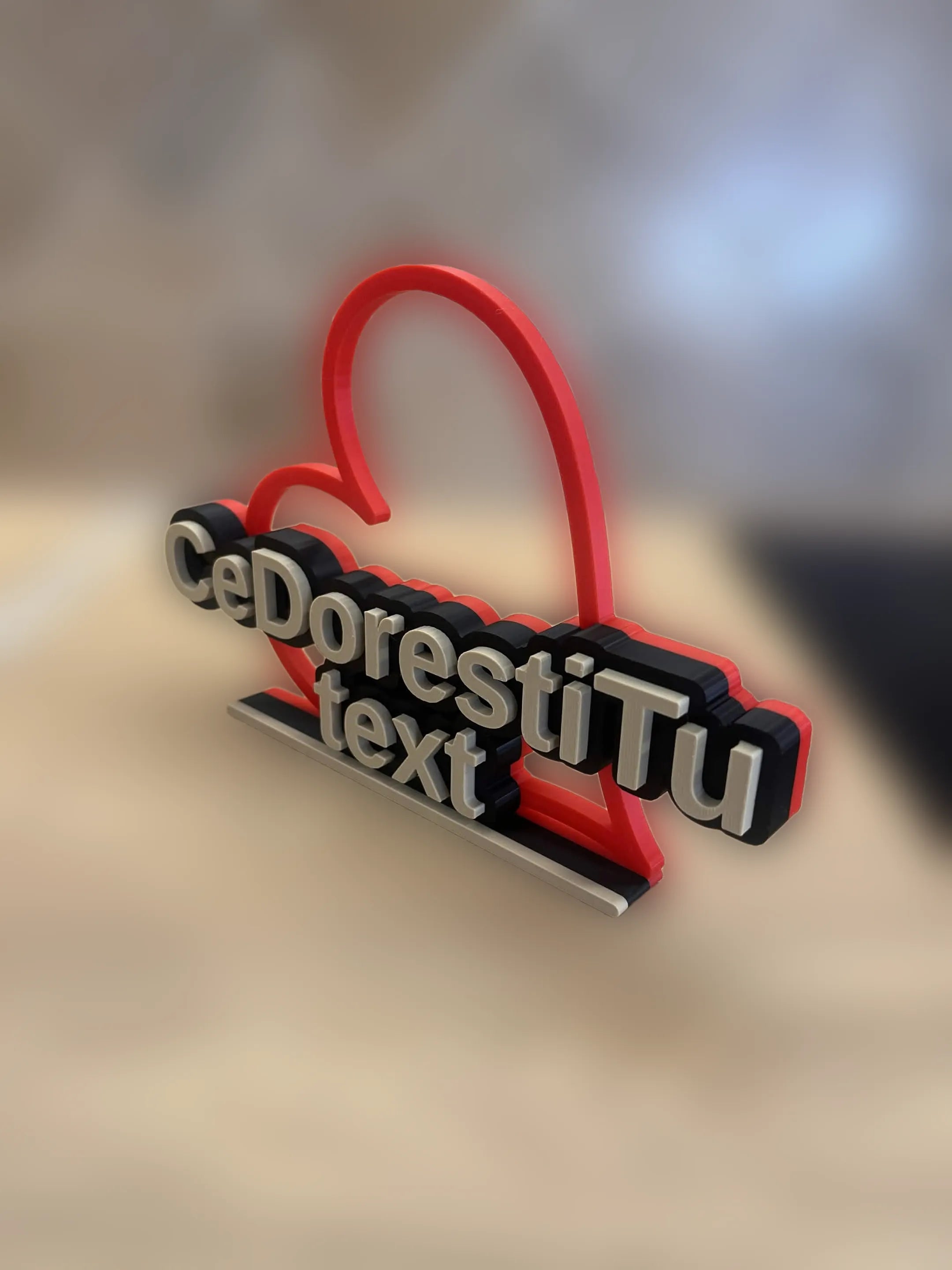 Decorațiune de birou personalizată cu inimă și text