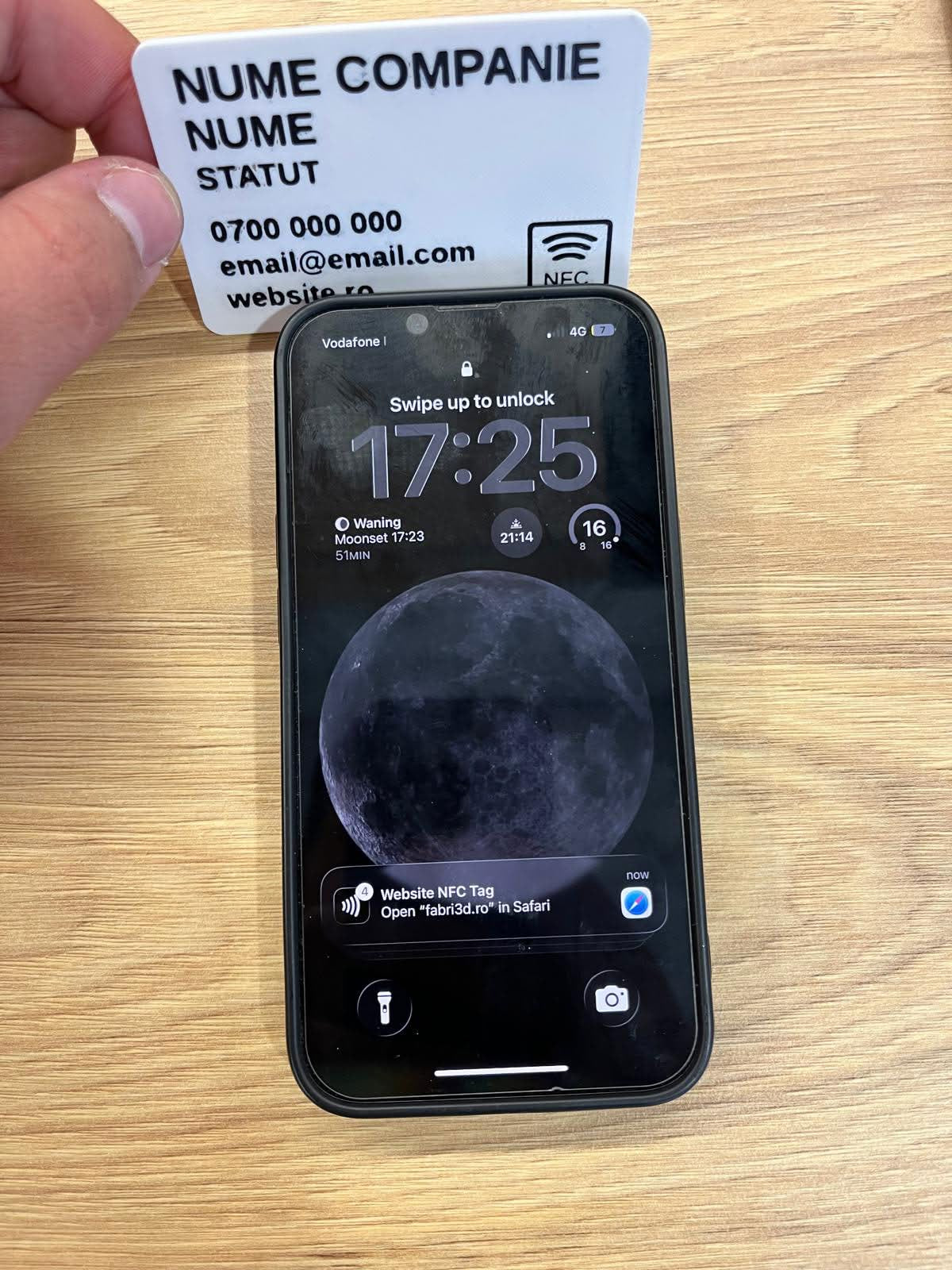 Carte de vizită NFC personalizată