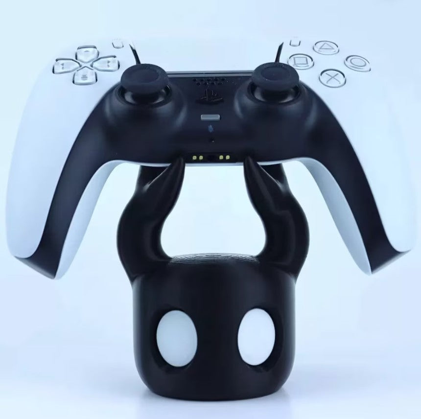 Suport Controller Hollow Knight - Stand Gaming PS5/PS4/Xbox | Design 3D Minimalist | Cadou pentru Gameri Pasionati (Printat 3D, Compatibil DualShock)