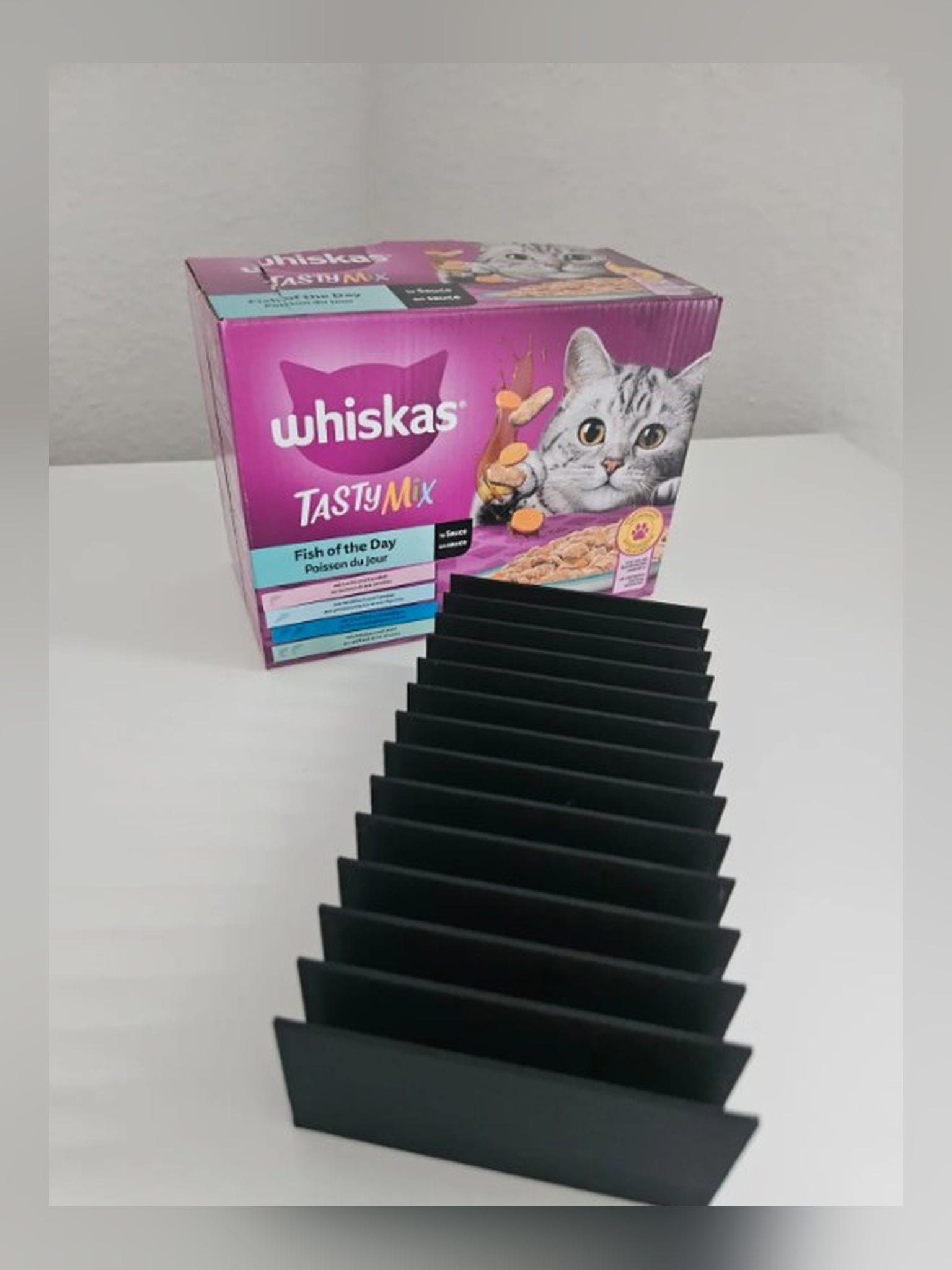 Organizator-dispenser pliculețe de hrană